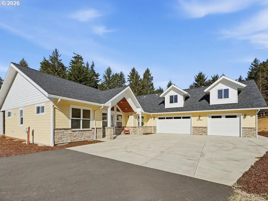 83594 Sauter Dr, Florence, OR 97439 - #2