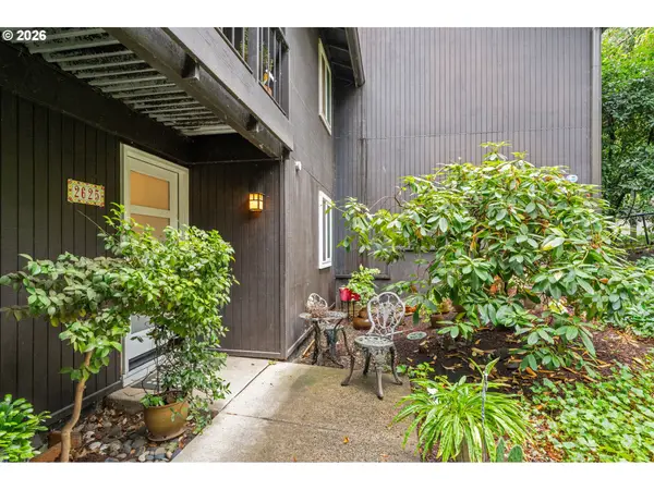 2625 Woodstone Pl, Eugene, OR 97405