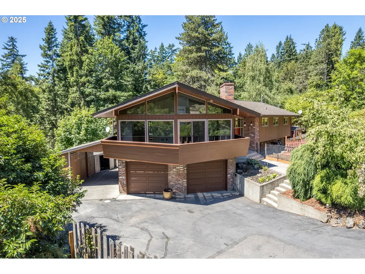 2327 Lynnwood Dr, Longview, WA 98632 - #1