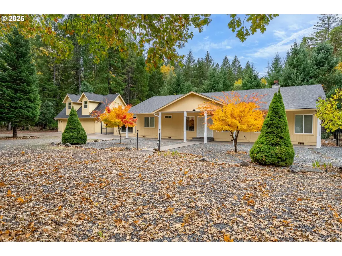 335 Cornett Ln, Cave Junction, OR 97523 - Image #1