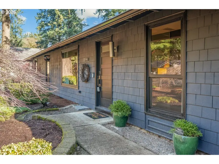 18914 Longfellow Ave, Northwest Clackamas, OR 97035 - #2