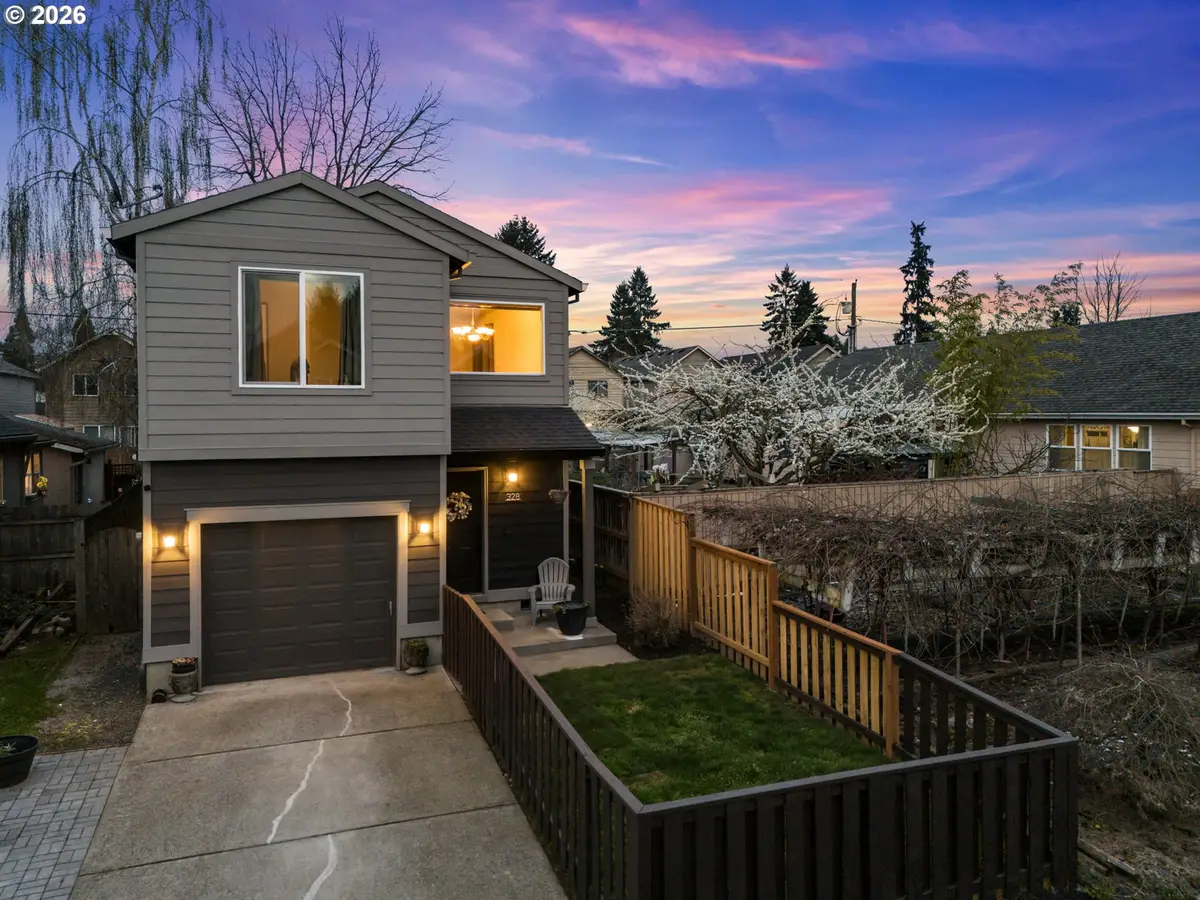 328 NW Freeman Ave, Hillsboro, OR 97124 - #1