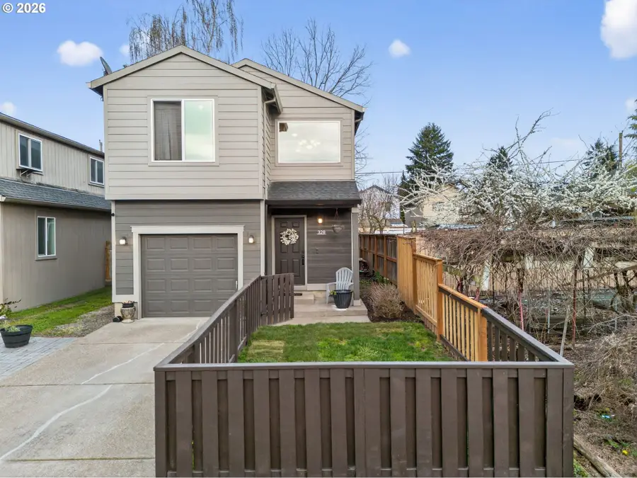 328 NW Freeman Ave, Hillsboro, OR 97124 - #2