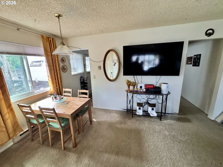 202 SE 157th Ave, Vancouver, WA 98684 - #2