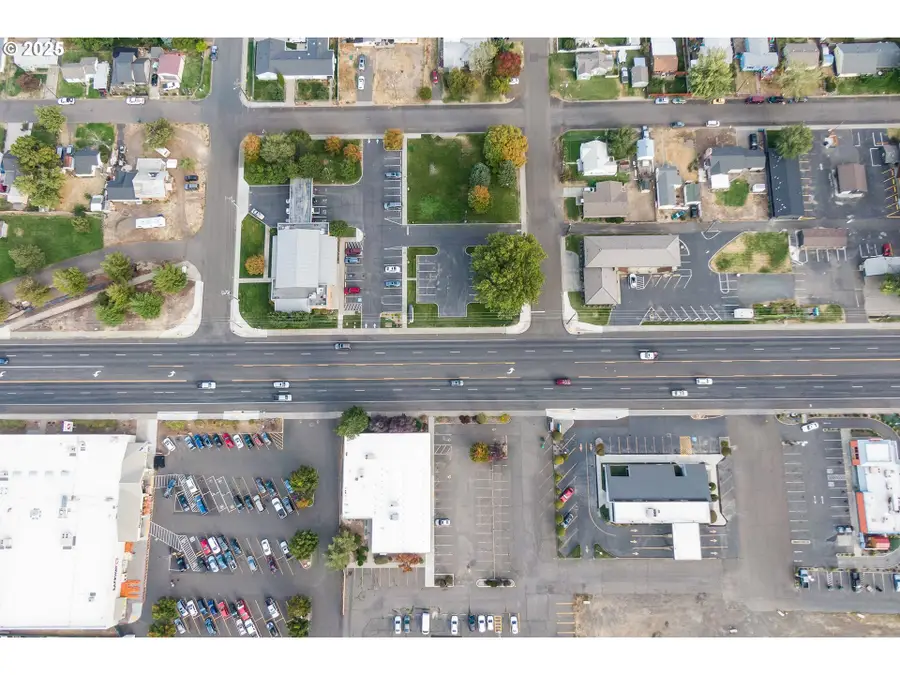 811 NE 3rd Ave, Milton Freewater, OR 97862 - #3