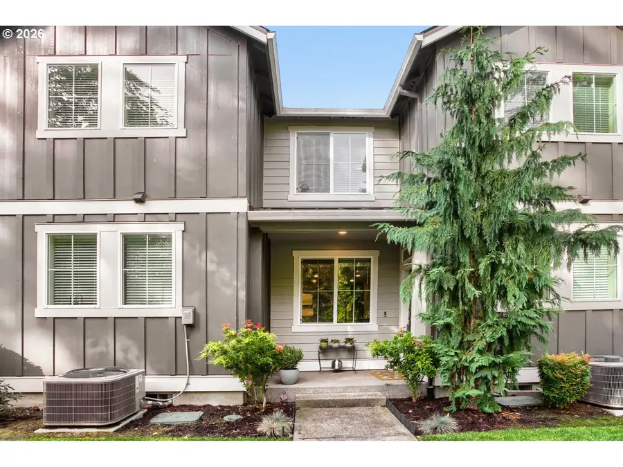 6360 SE Harkness Ln, Hillsboro, OR 97129 - #2