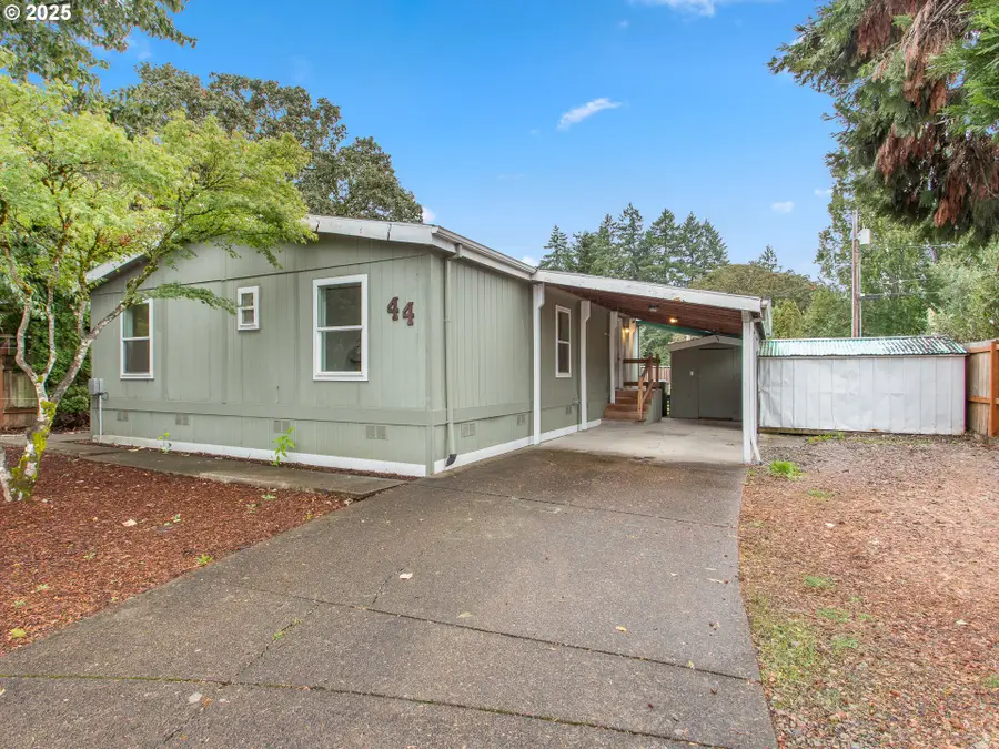 300 S Everest St #44, Newberg, OR 97132 - Image #2