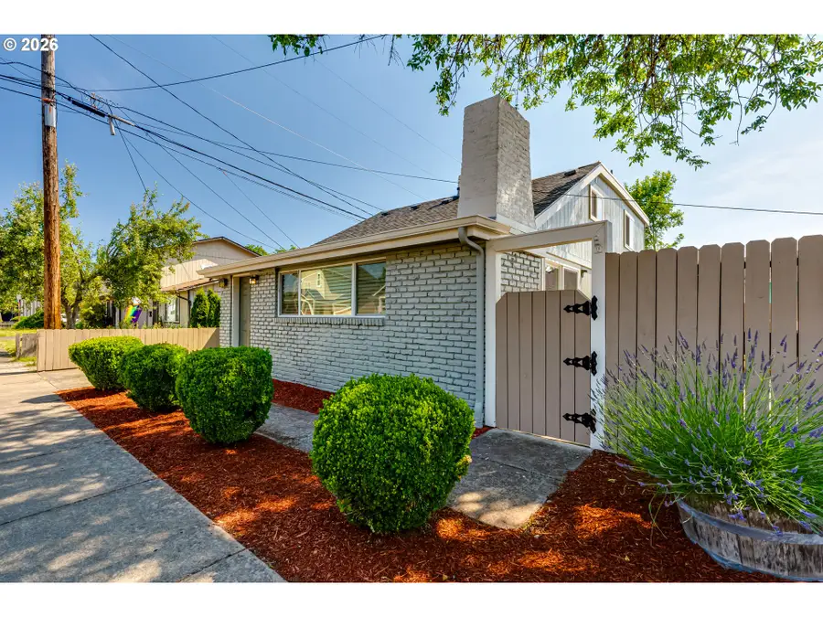 925 Grant St, Eugene, OR 97402 - #2