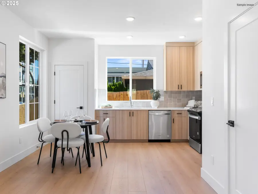 1662 SE Umatilla St #4, Portland, OR 97202 - Image #3