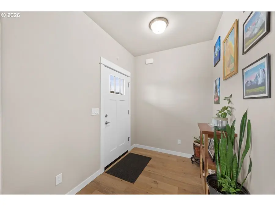 816 Pebble Creek St, Sutherlin, OR 97479 - #2