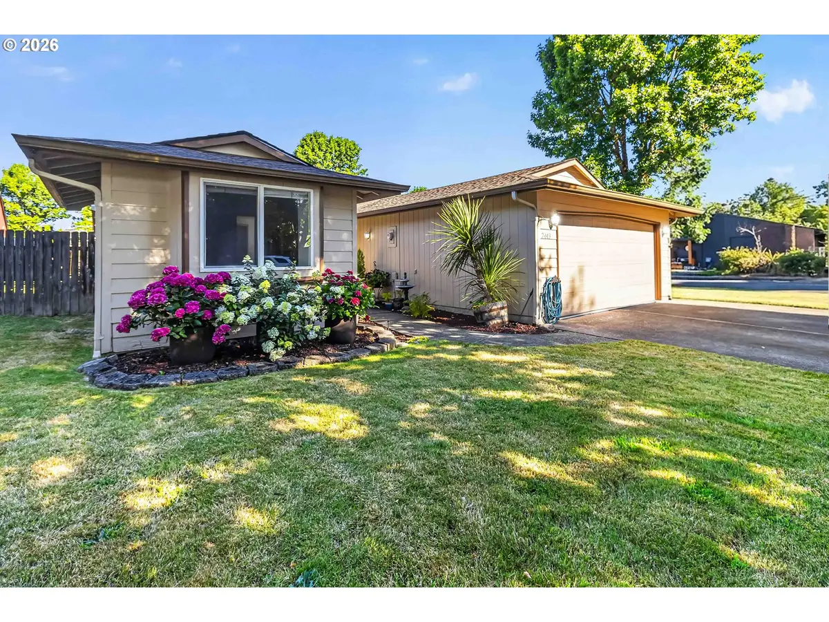 2443 Hickory Ave, Longview, WA 98632 - #1