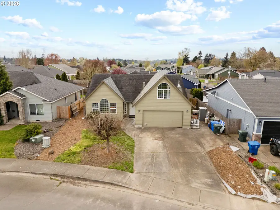 844 Hazel St, Jefferson, OR 97352 - #2