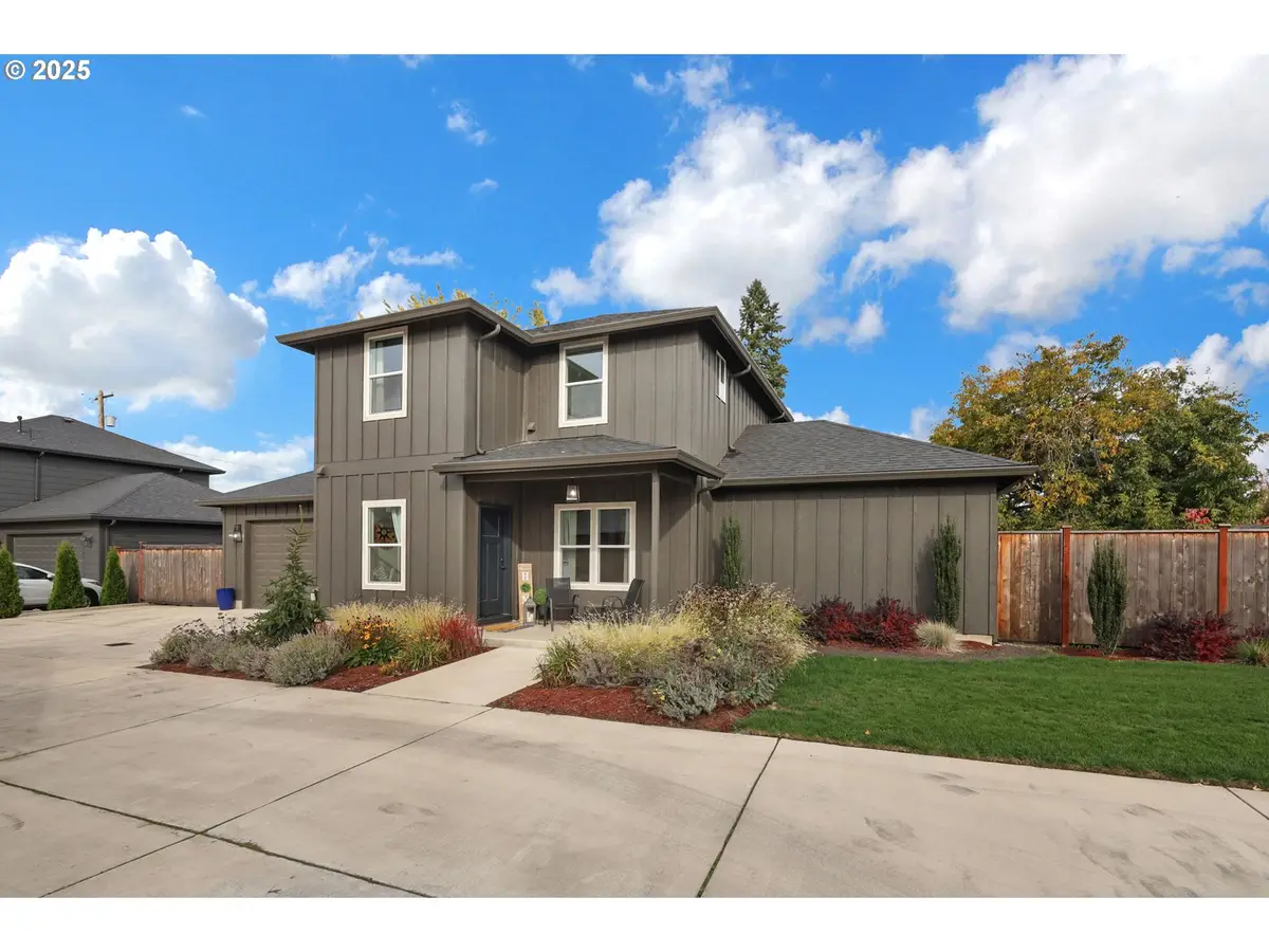 1277 Arcadia Dr, Eugene, OR 97401 - Image #1