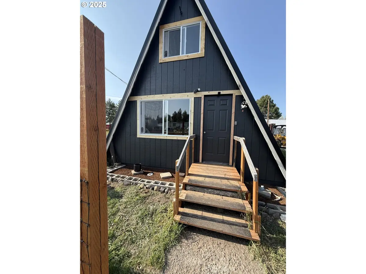 112 E State St, Ukiah, OR 97880 - Image #1