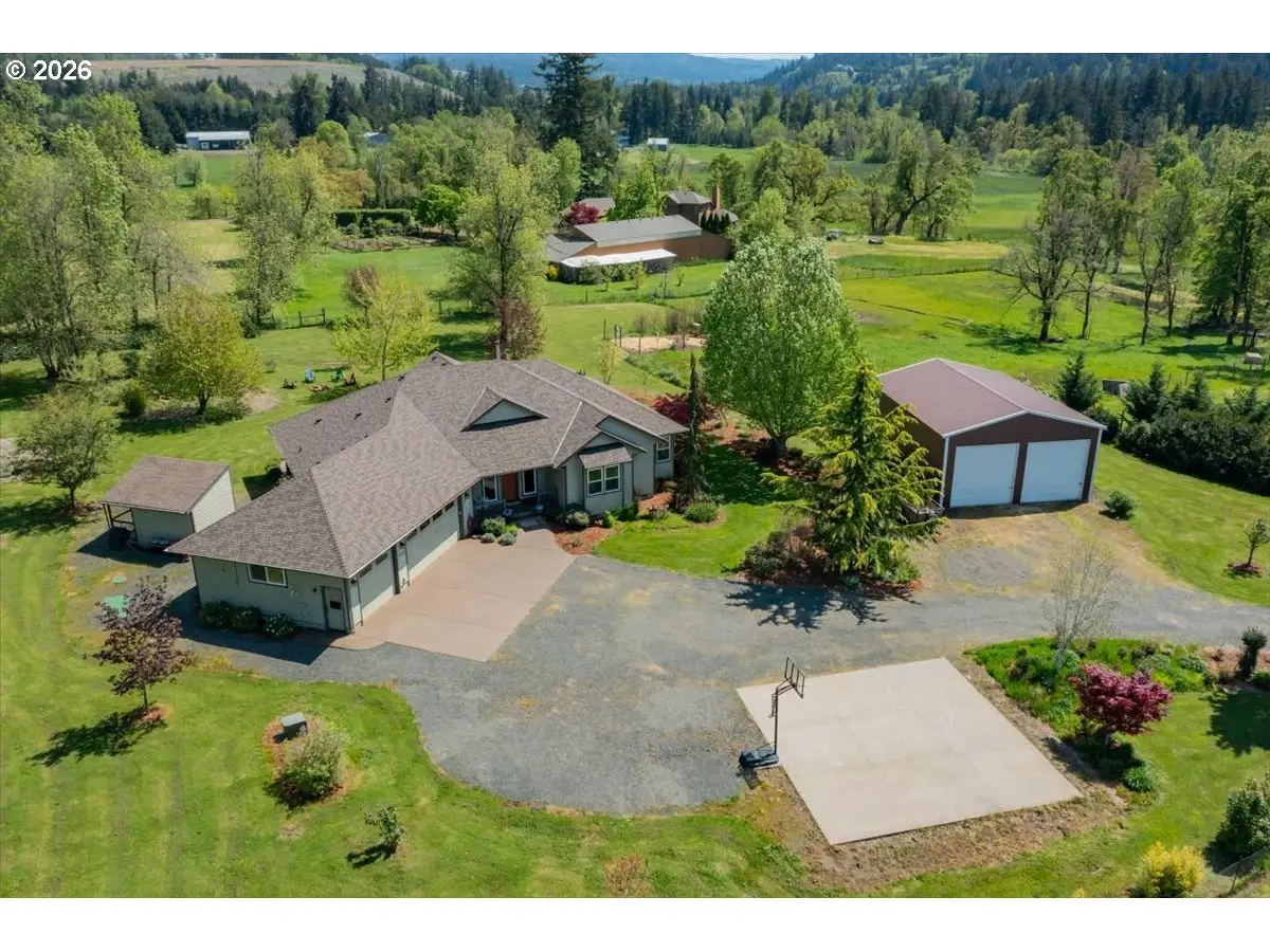 6982 River Bend Dr, Silverton, OR 97381 - #1