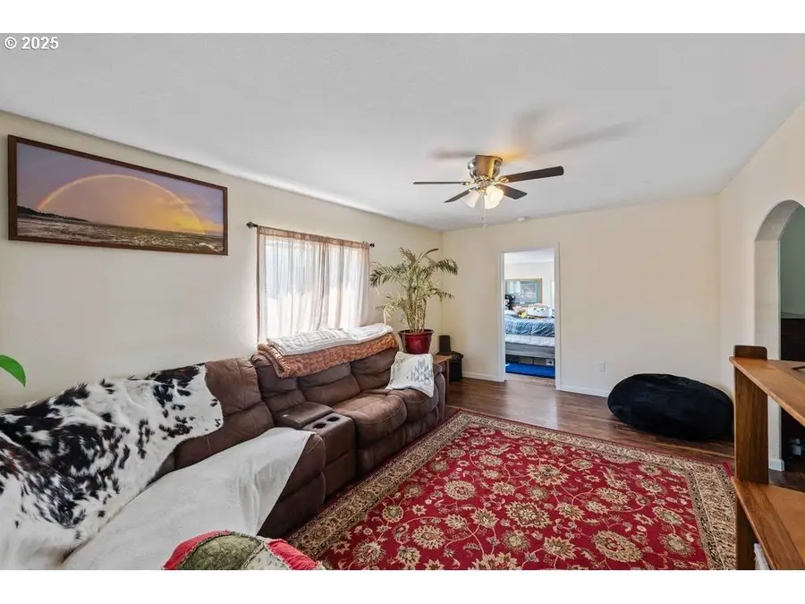 163 N Dean St, Coquille, OR 97423 - Image #3