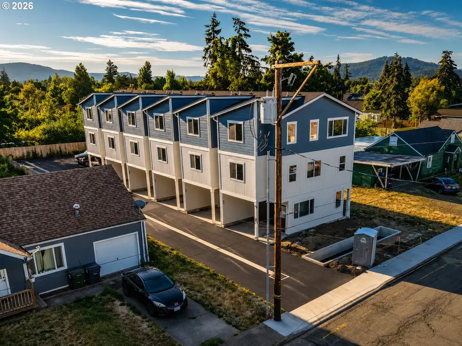 513 17th, Springfield, OR 97477 - #2