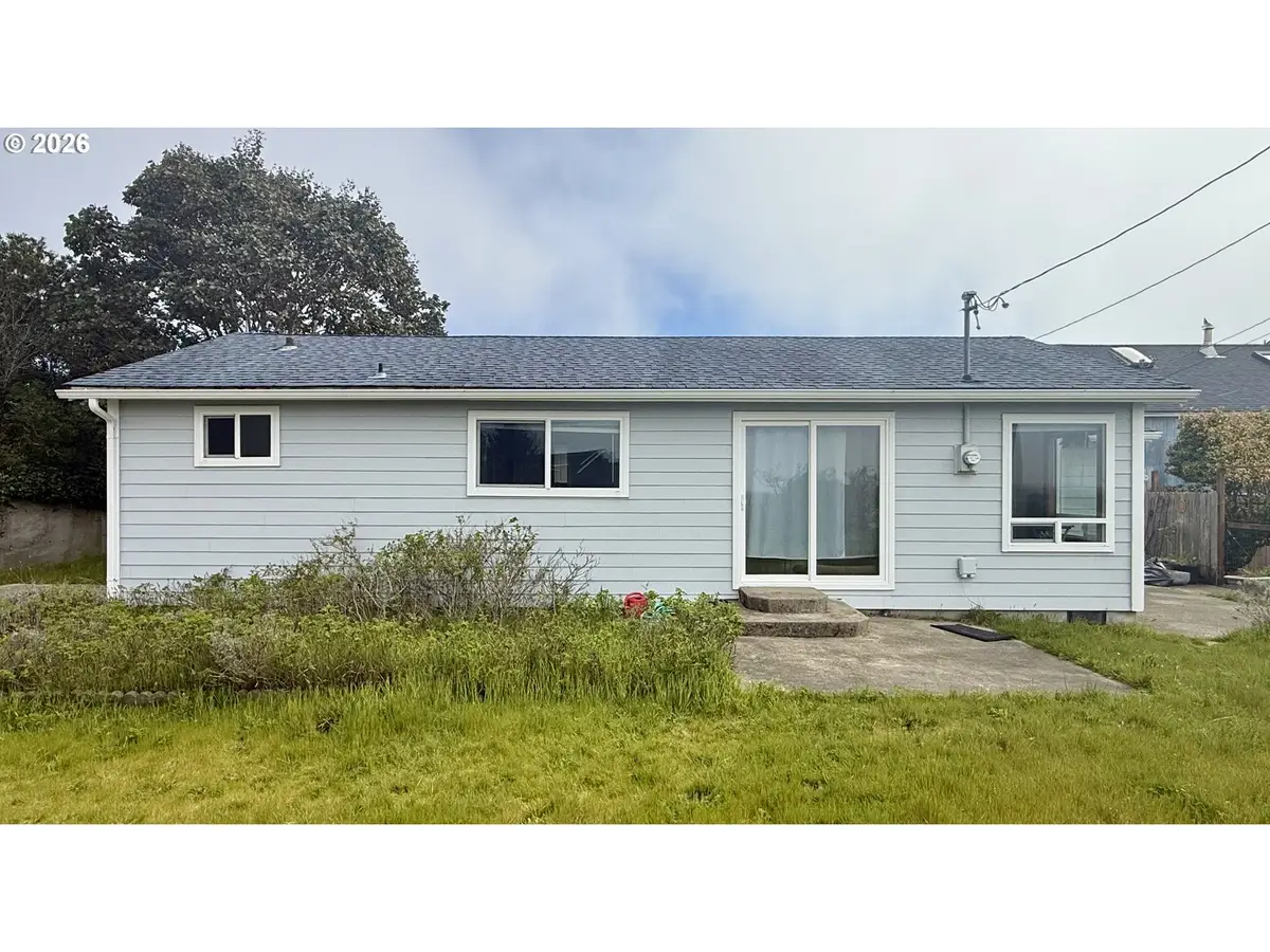 2 Eden Ln, Florence, OR 97439 - #1