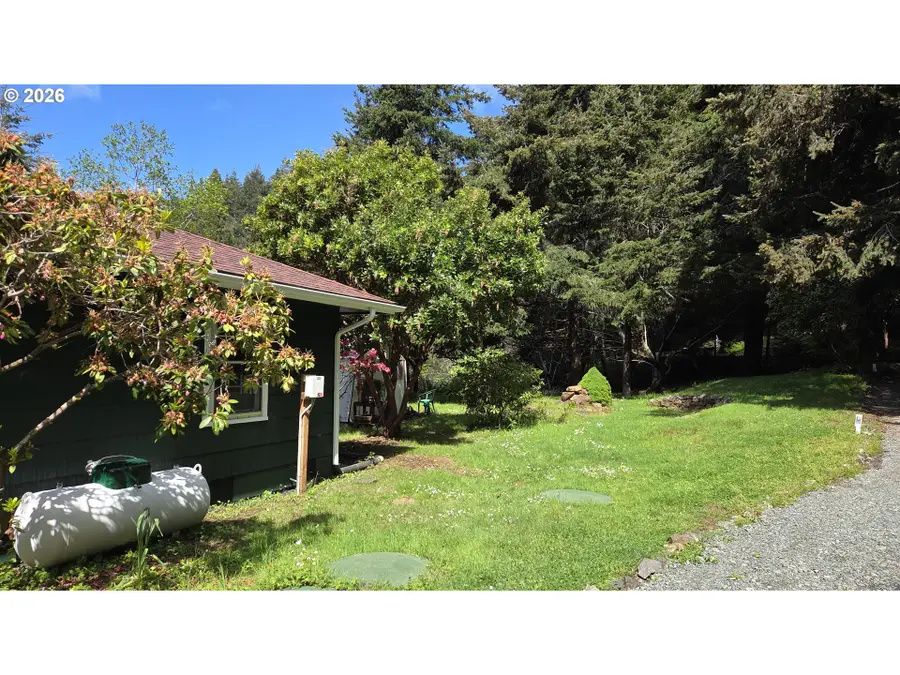 28213 Hunter Creek Hts, Gold Beach, OR 97444 - #3
