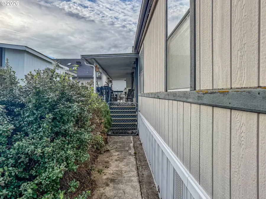 7 Mary Ann Ln, Roseburg, OR 97470 - #2