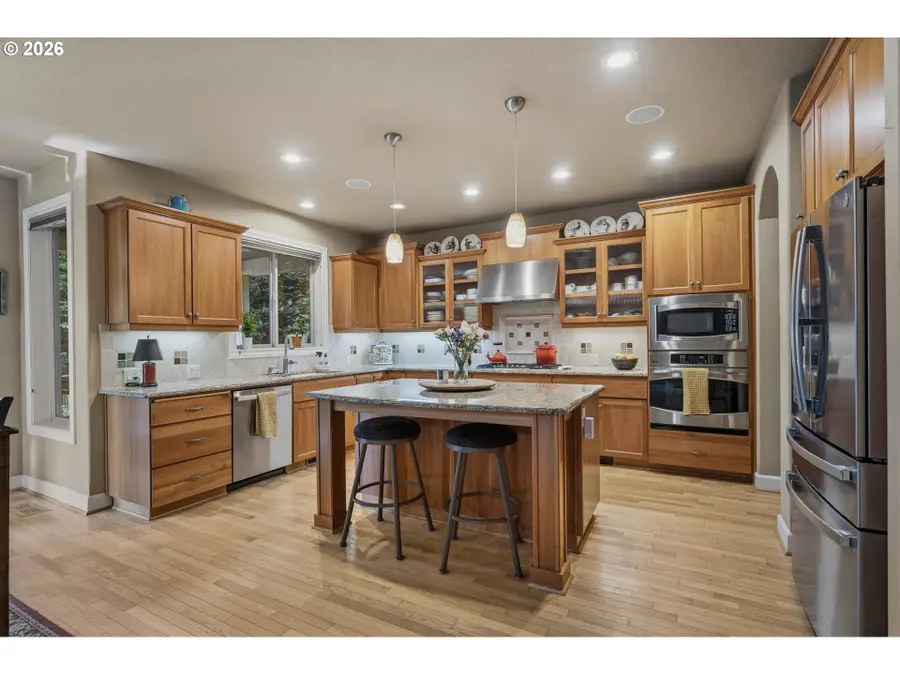 5352 Washington Ct, Lake Oswego, OR 97035 - #3