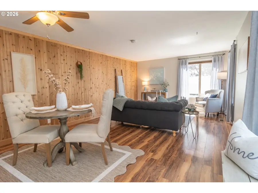 2731 W Lorraine Ave #9, Roseburg, OR 97471 - #3