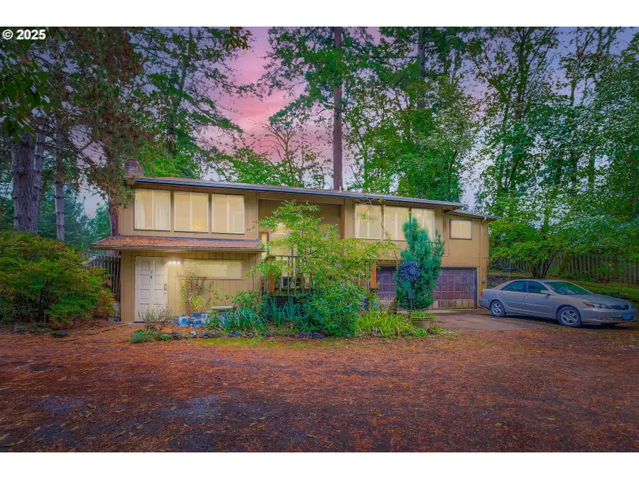 4201 Childs Rd, Lake Oswego, OR 97034 - Image #2