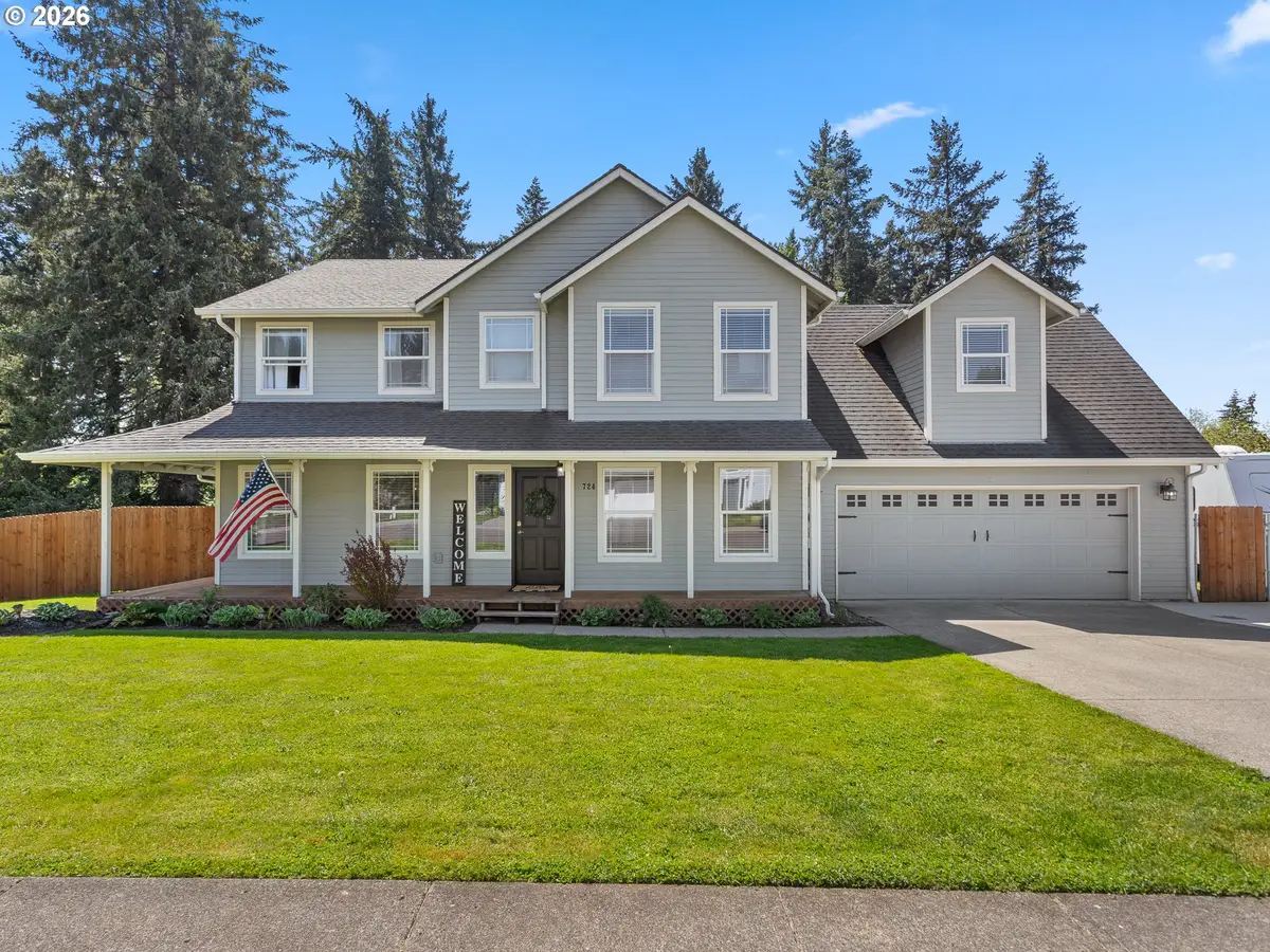 724 E 7th St, La Center, WA 98629 - #1