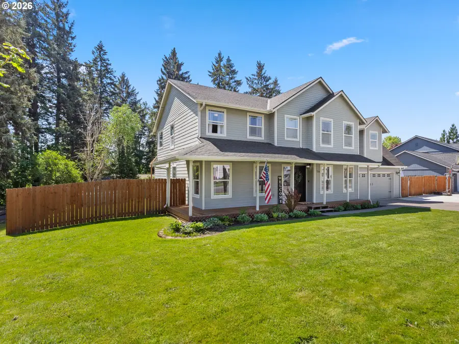 724 E 7th St, La Center, WA 98629 - #3