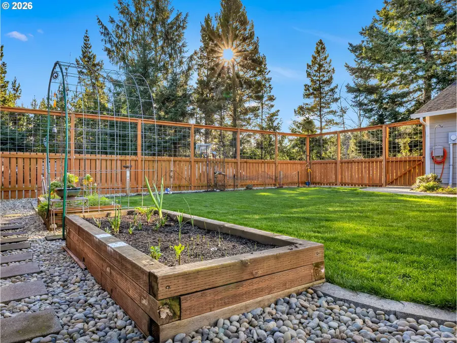 18215 Mill Ln, Long Beach, WA 98631 - Image #2