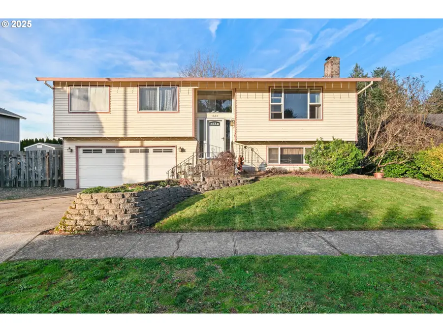 1660 SE Lewellyn Ave, Troutdale, OR 97060 - Image #2