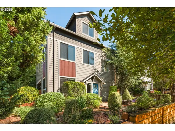 8280 N Burrage Ave, Portland, OR 97217