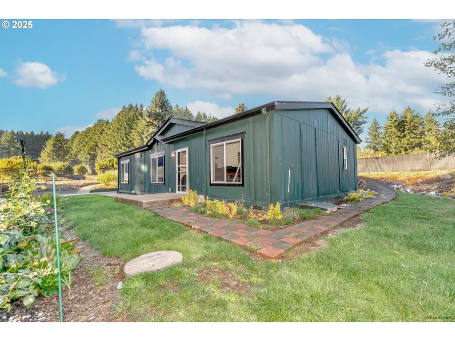 38303 SE Coupland Rd, Estacada, OR 97023 - Image #3