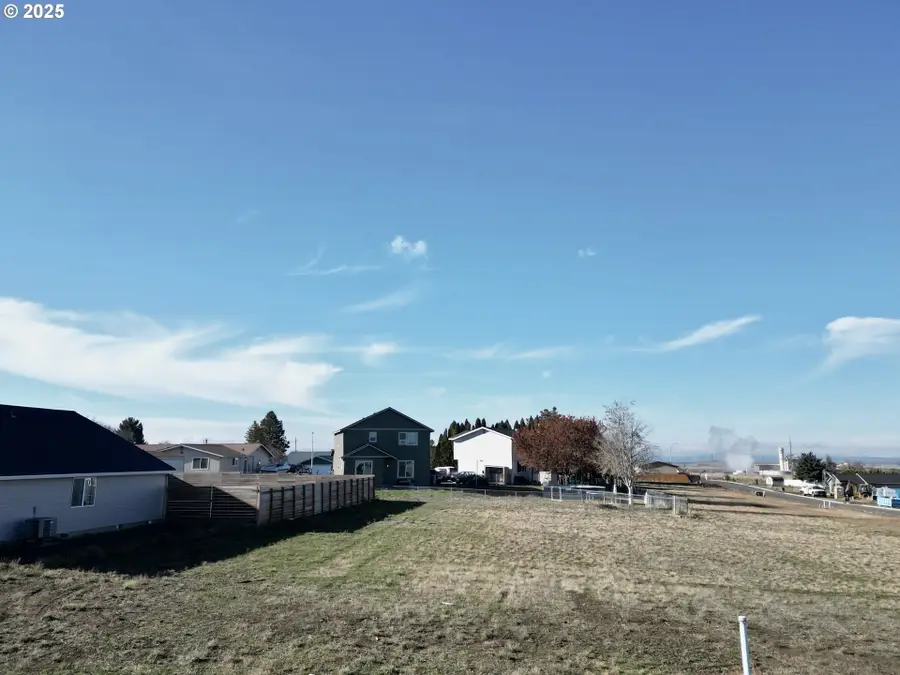 102 Highland Court, Goldendale, WA 98620 - Image #2