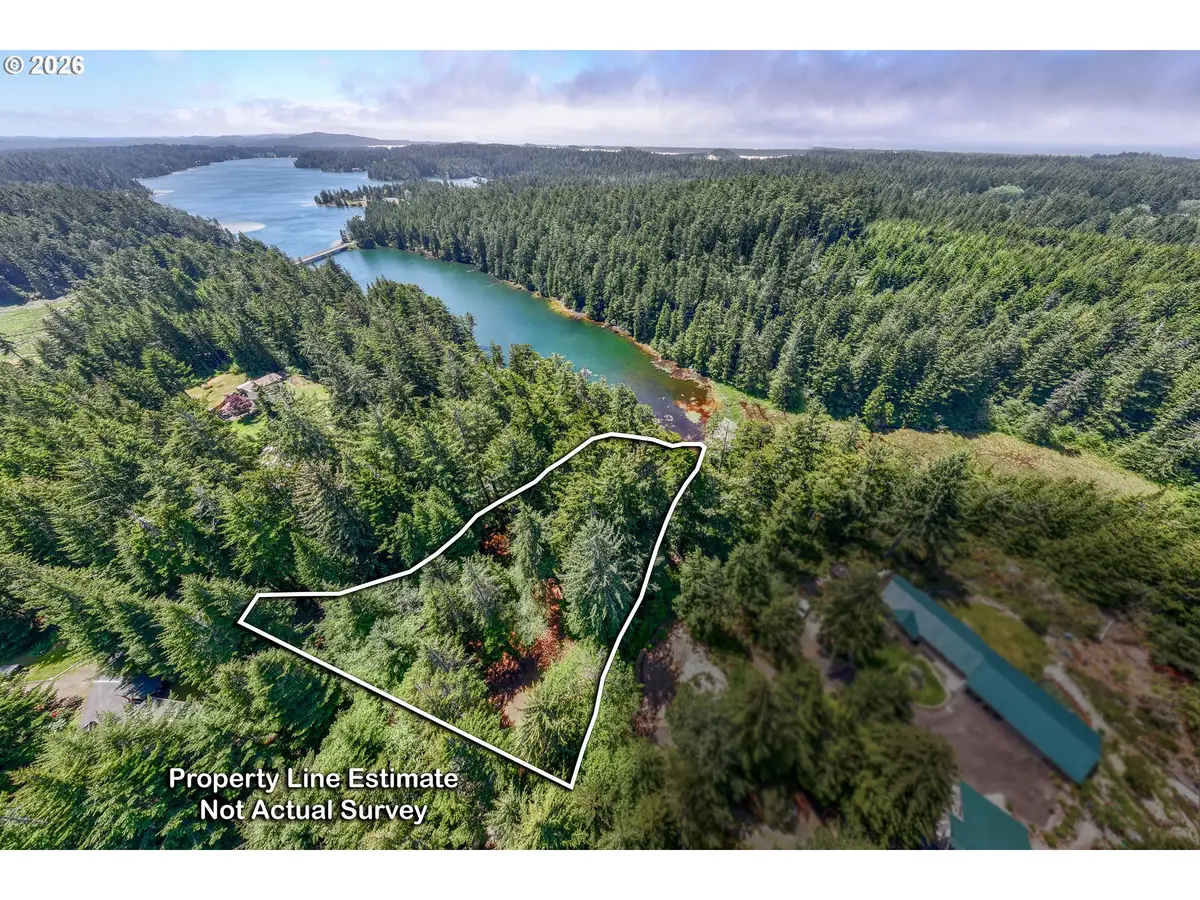 5490 Little Woahink Dr, Florence, OR 97439 - #1