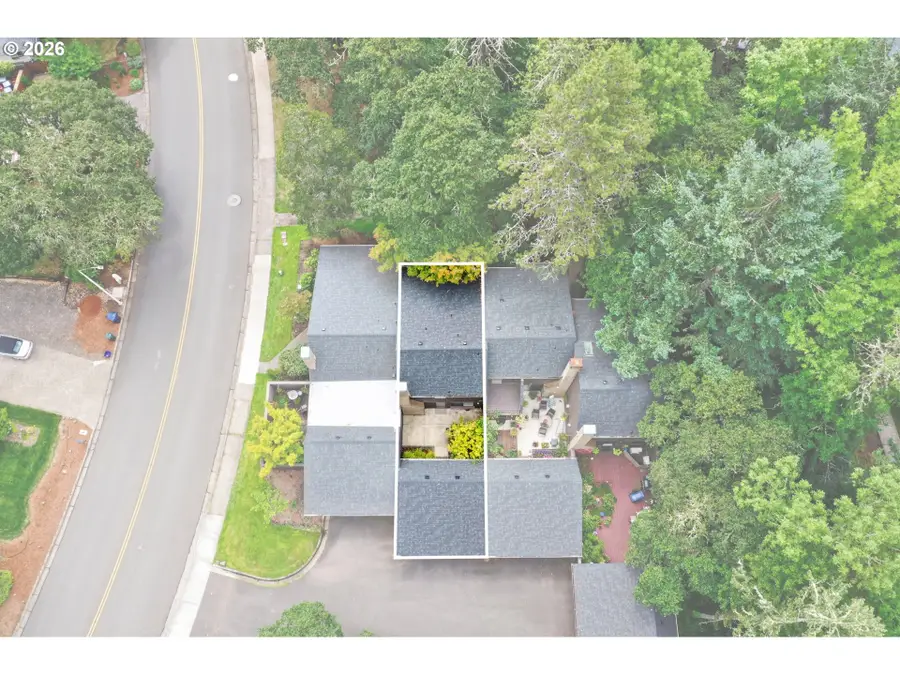 20 Brae Burn Dr, Eugene, OR 97405 - #2