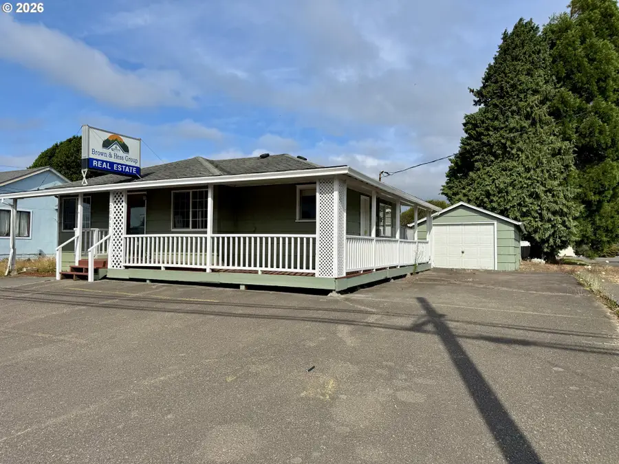 2091 Broadway Ave, North Bend, OR 97459 - #2