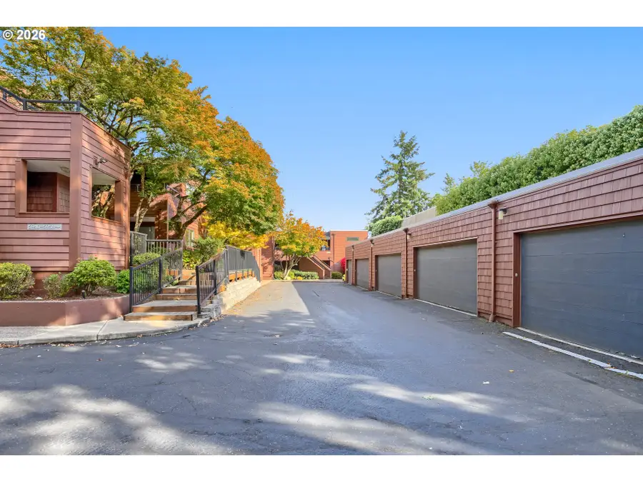 5958 S Riveridge Ln, Portland, OR 97239 - #2