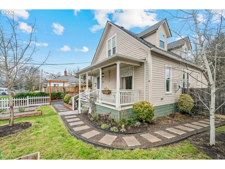 310 N School St, Newberg, OR 97132 - #2