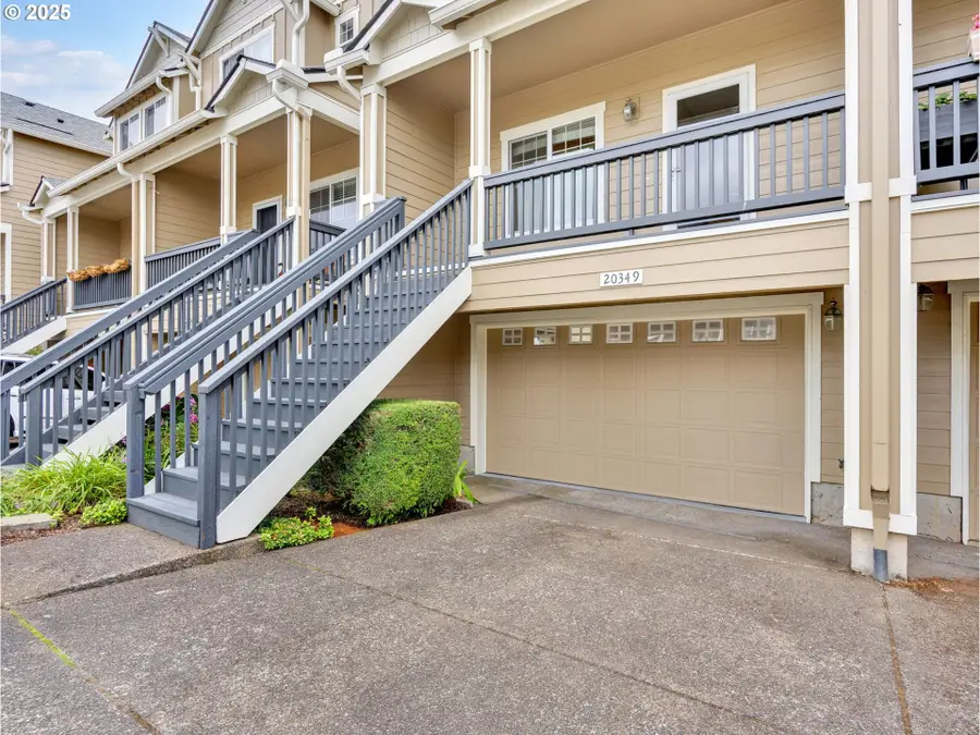 20349 Noble Ln, Northwest Clackamas, OR 97068 - Image #2