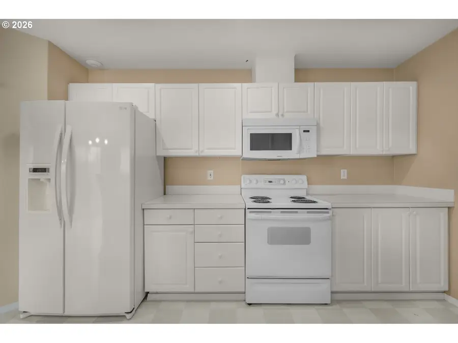 1668 SE Ripplewood Ave, Hillsboro, OR 97123 - #2