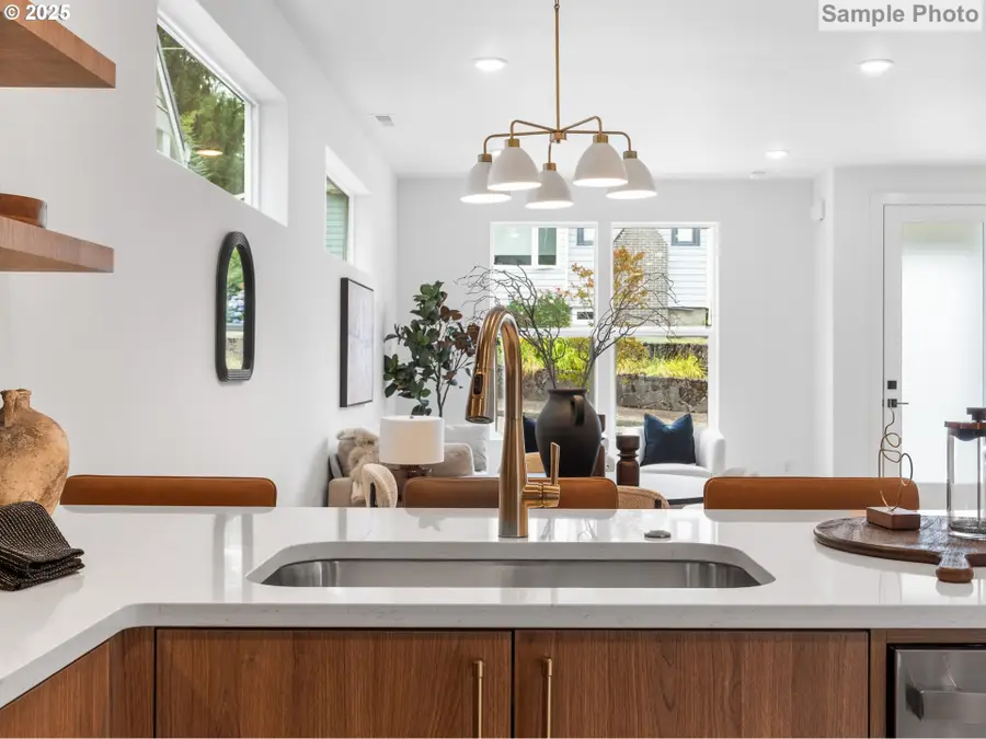 3611 SW Logan St, Portland, OR 97219 - Image #3