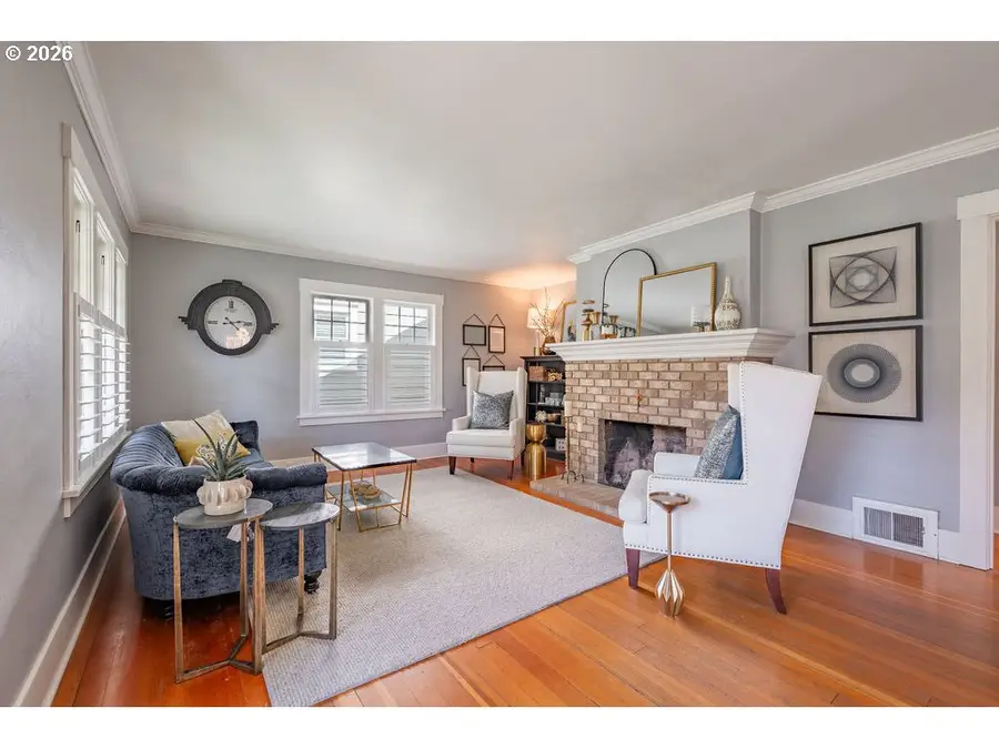 1424 25th Ave, Longview, WA 98632 - #2