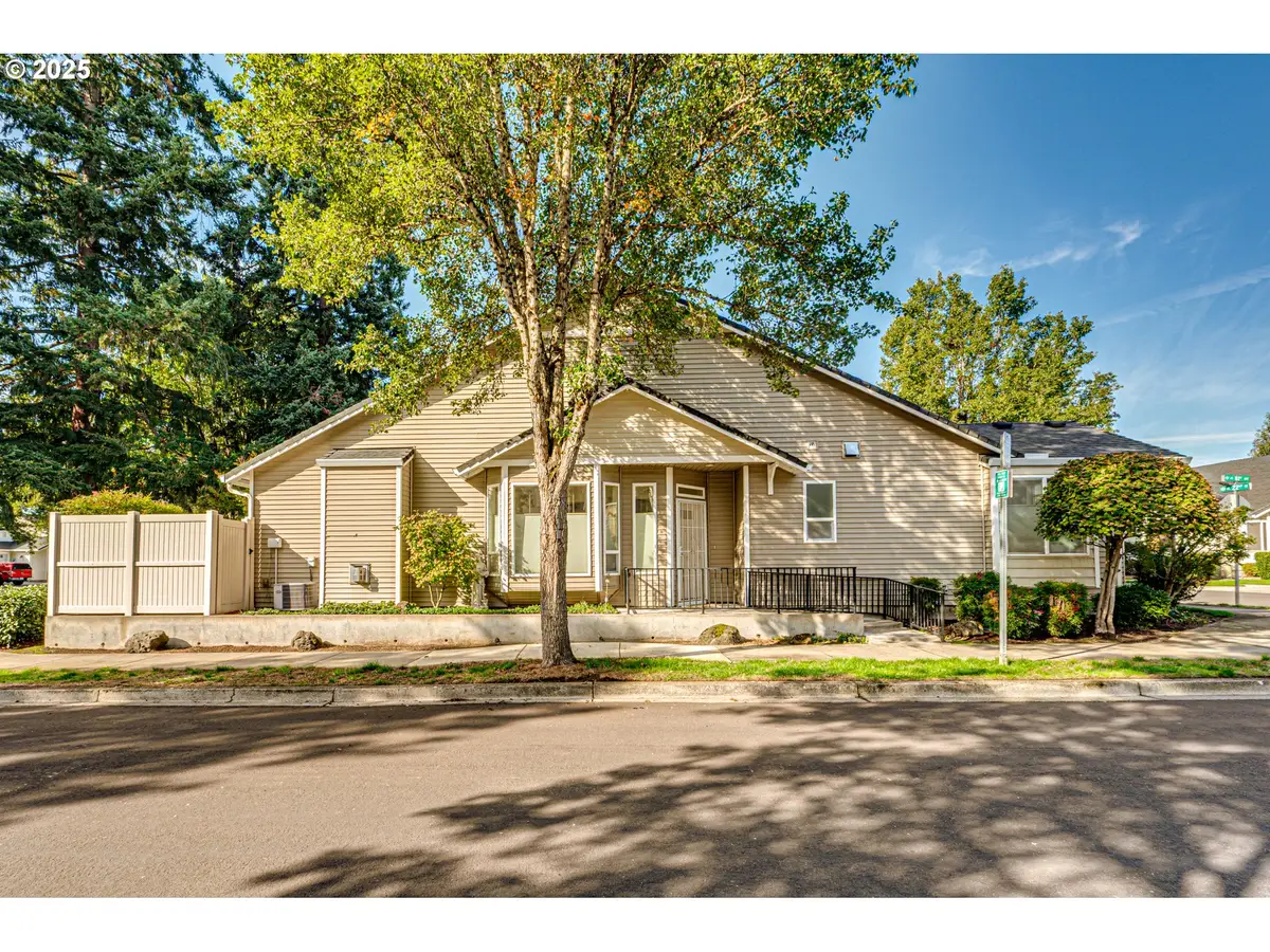 8021 NE 22nd St, Vancouver, WA 98664 - #1