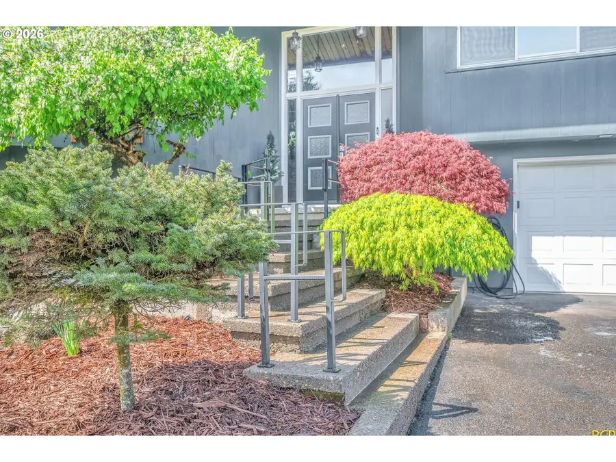 59887 Westhill Rd, Saint Helens, OR 97051 - #3