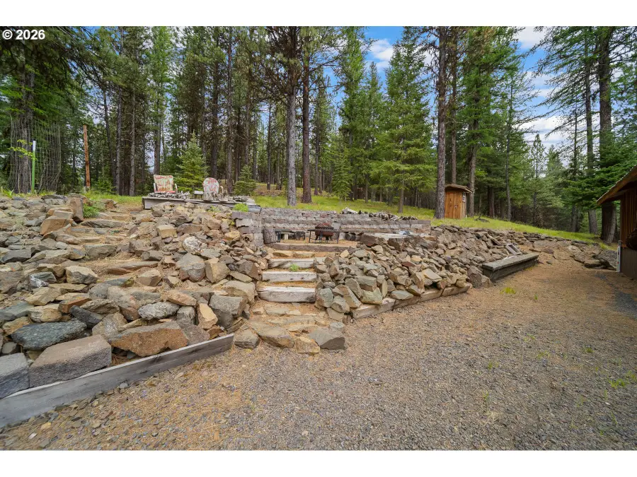 18144 NE Hamilton Butte Dr, Prineville, OR 97754 - #3