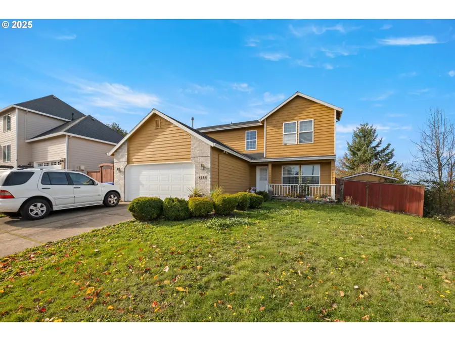 4235 SE Anderegg Loop, Portland, OR 97236 - Image #2