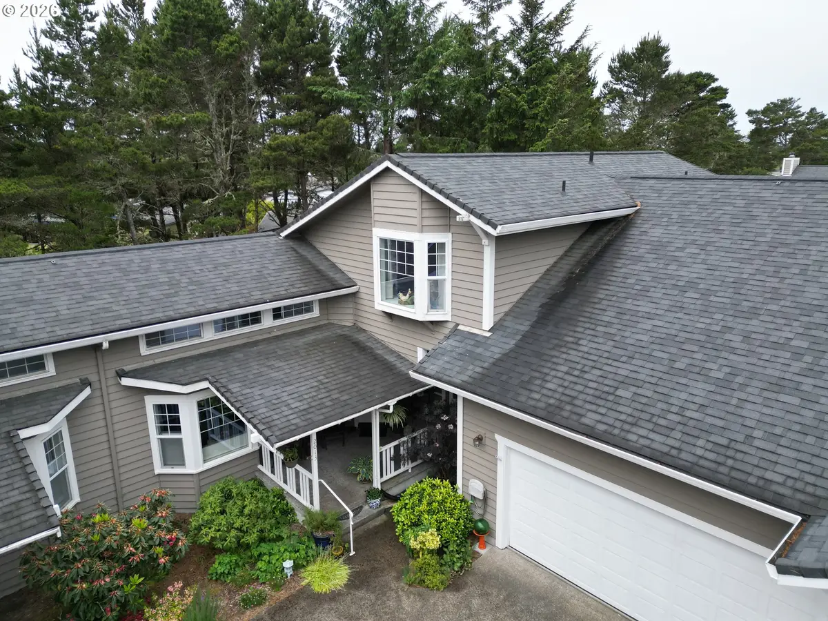 2013 Royal Saint George Dr, Florence, OR 97439 - #1