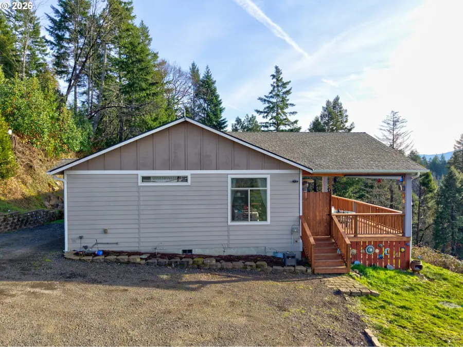 175 Doe Rd, Glide, OR 97443 - #3
