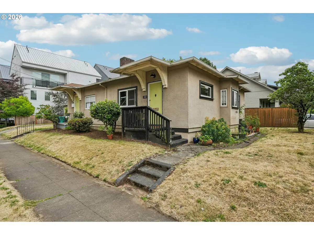 1036 N Ainsworth St, Portland, OR 97217 - #1